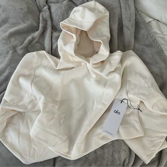 NEW ALO Bae Hoodie - Picture 1 of 8